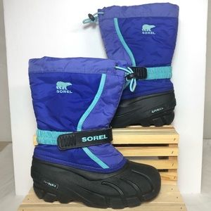 SOLD Sorel Flurry kids snow winter boot SZ 3 Clean